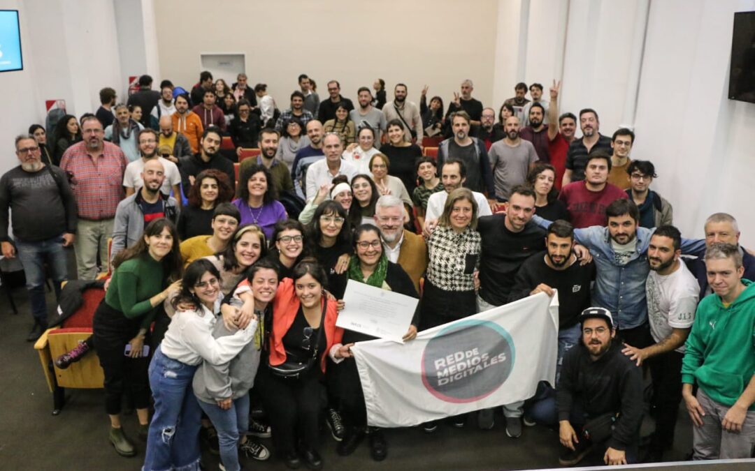 Emergentes debate comunicação popular com coletivos de mídia na Argentina