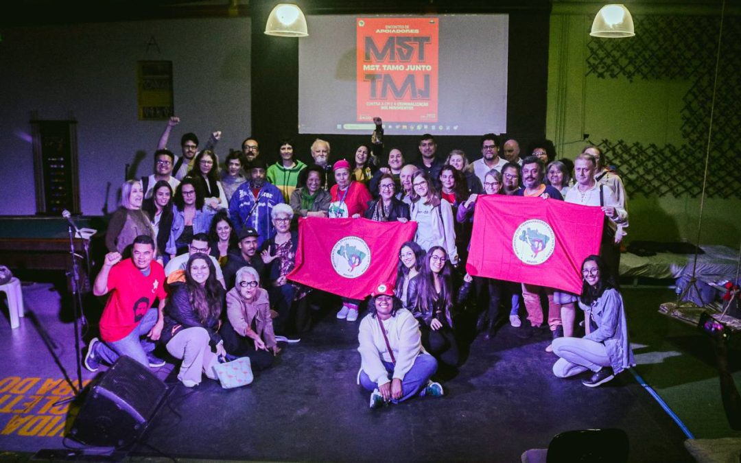 Apoiadores do MST unem forças contra CPI em encontro na NAVE Coletiva