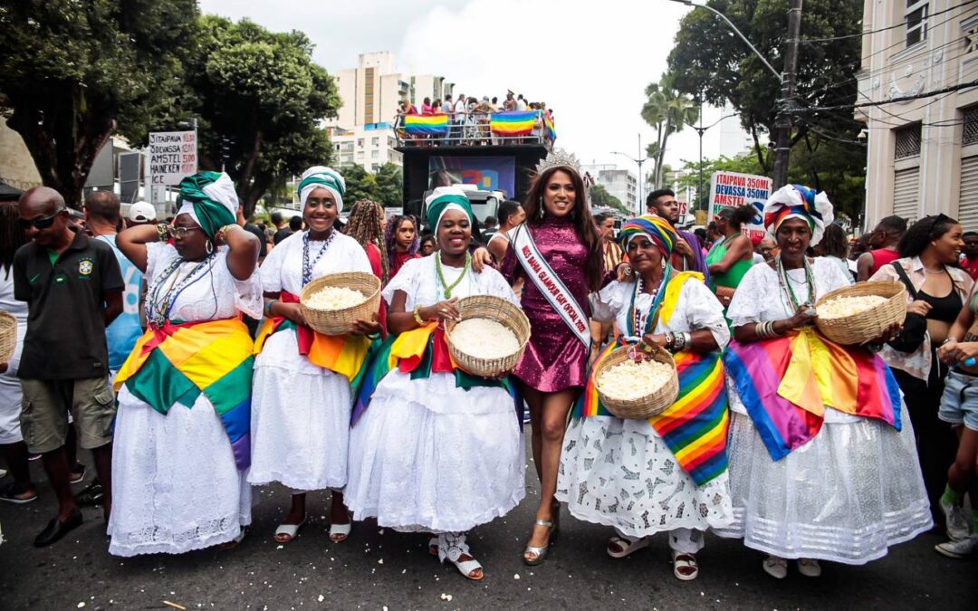 FODA marca presença em Parada do Orgulho LGBTQIAPN+ de Salvador; confira cobertura