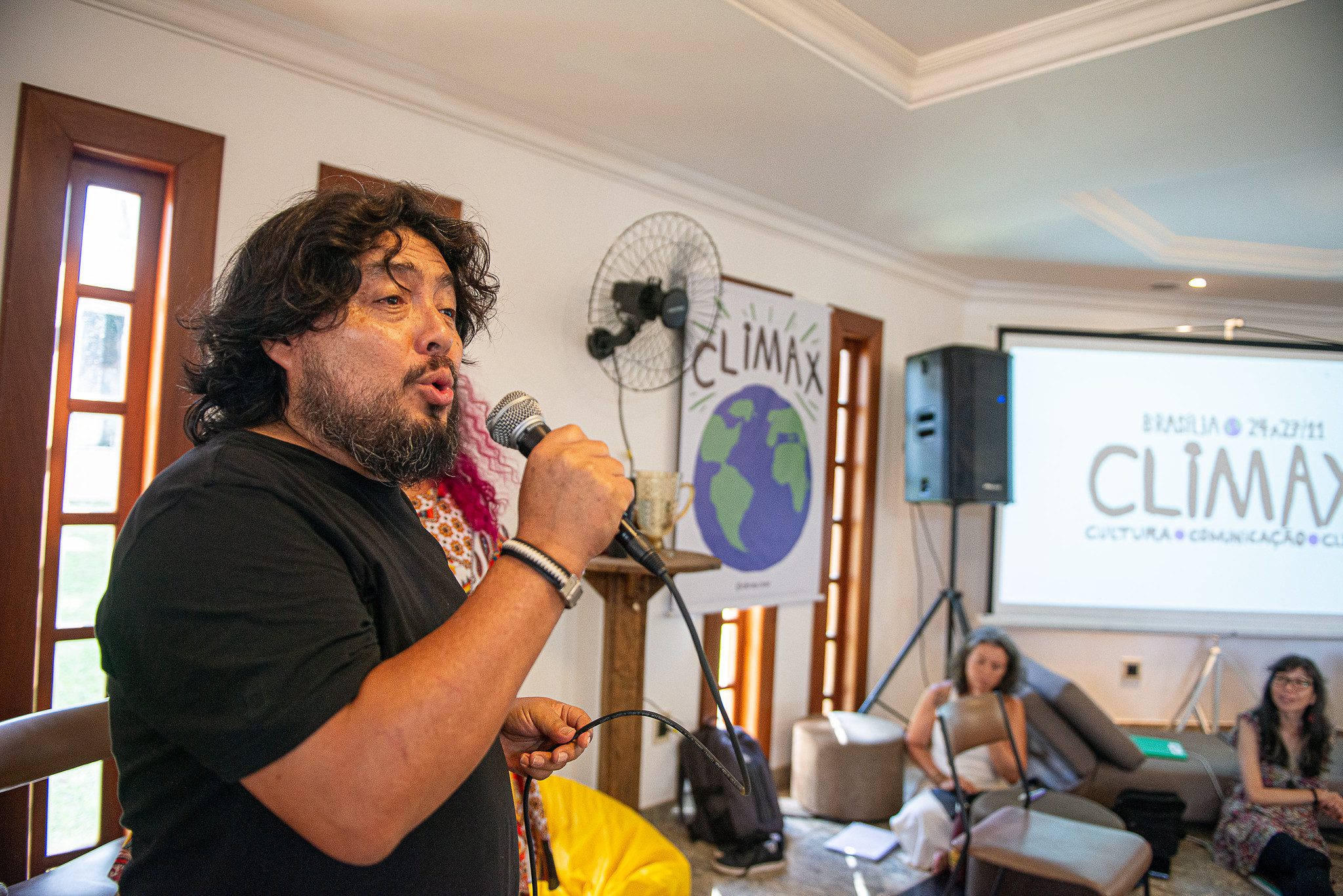 Floresta Ativista e TINTA promovem debate sobre transição energética na Colômbia