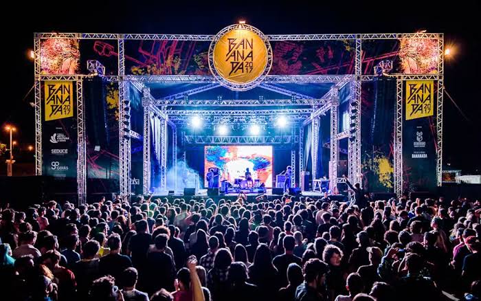 Festival Bananada reúne mais de 100 atrações e transforma Goiânia em palco da música brasileira