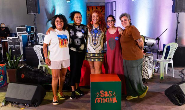Intervenção artística e samba marcaram o encerramento do ELLA Centro-Oeste